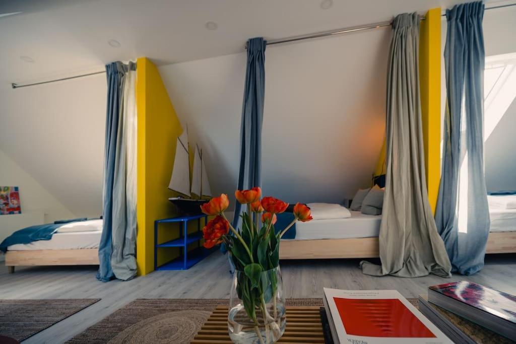 Apartment House With Sun Terrace For 8 Guests *